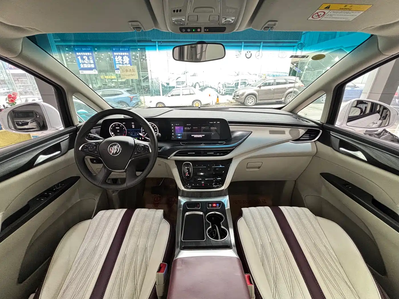 Buick GL8 2021 ES Landlord 653T Comfort фото 10