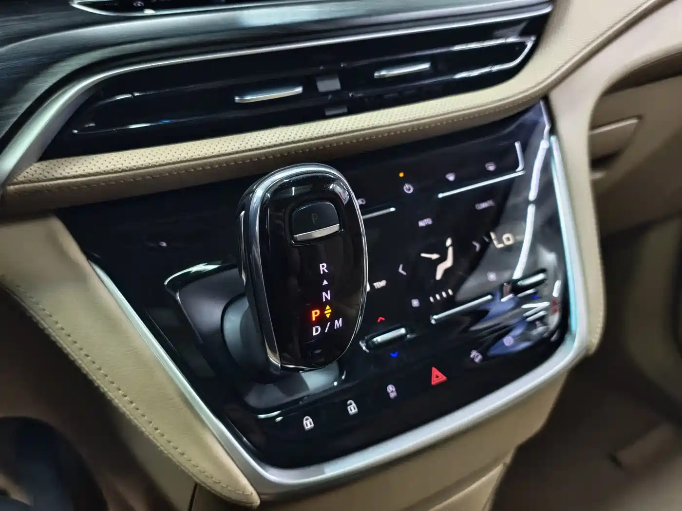 Buick GL8, миниатюра 12