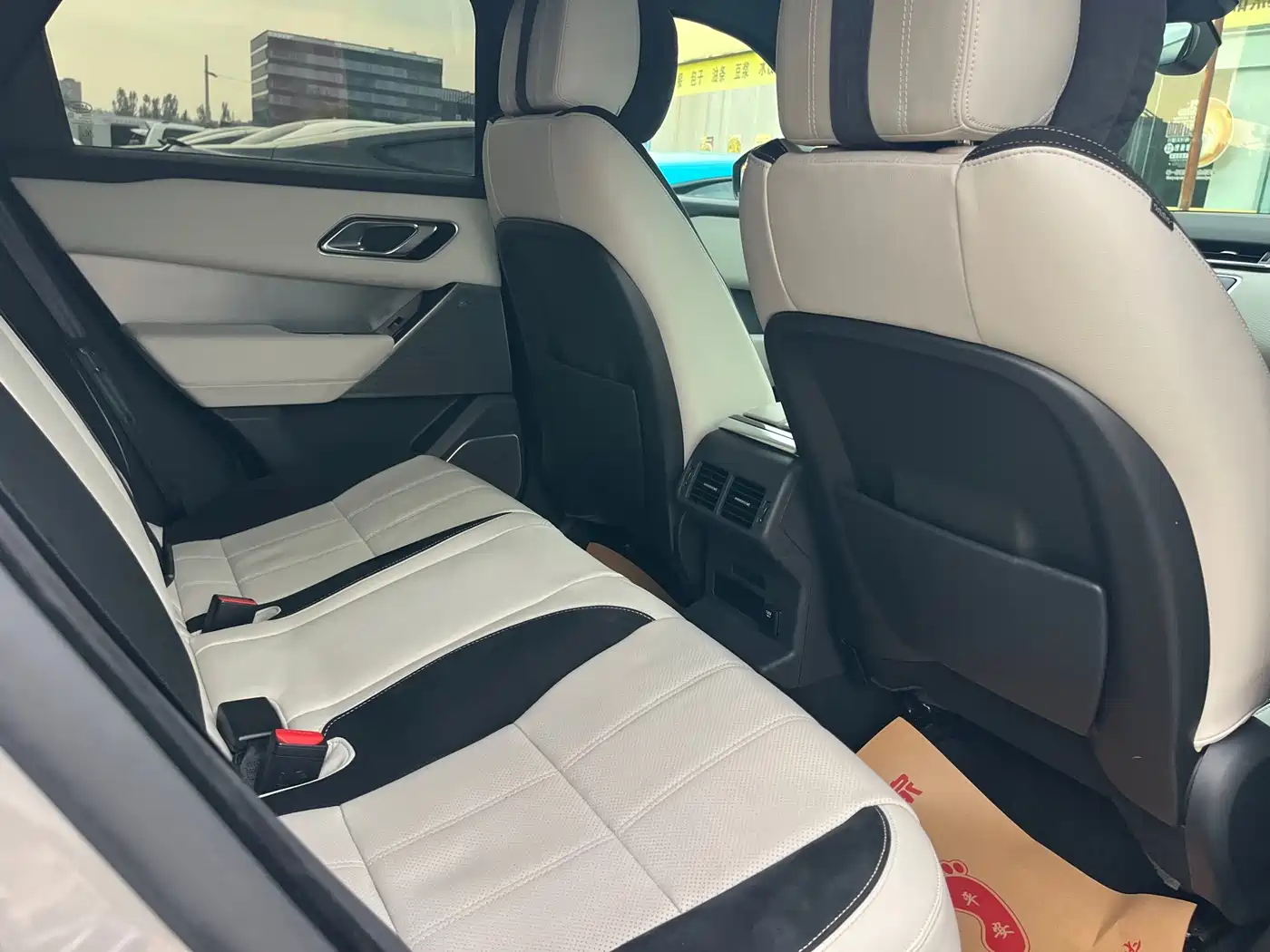 Land Rover Range Rover Velar 2017 P380 R-DYNAMIC SE фото 7
