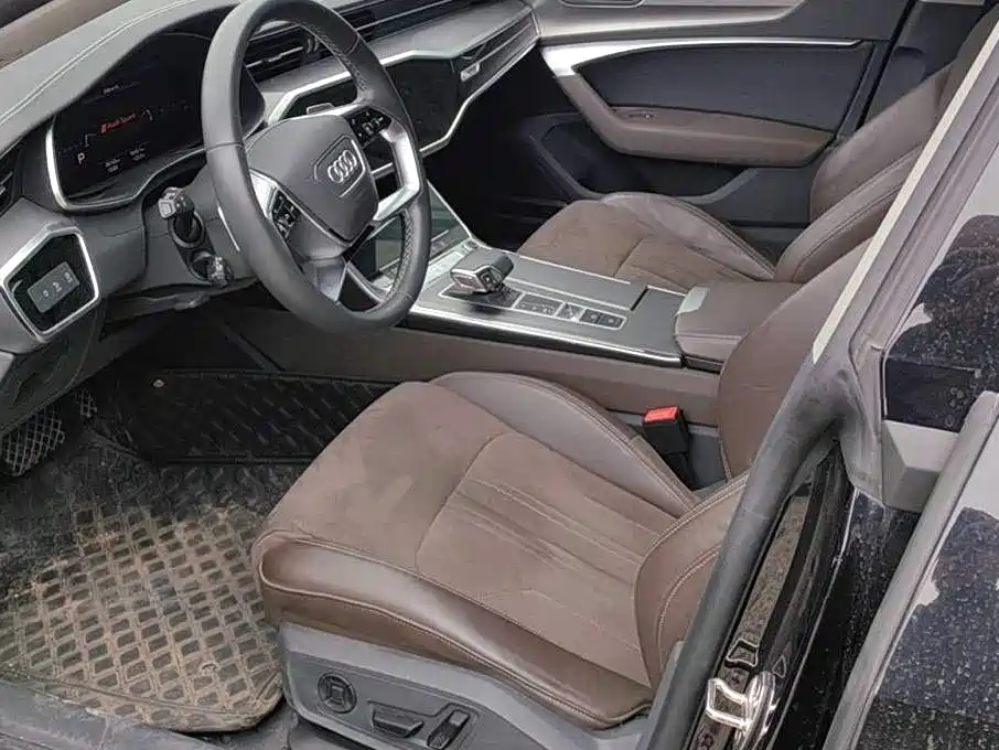 AUDI A7L
