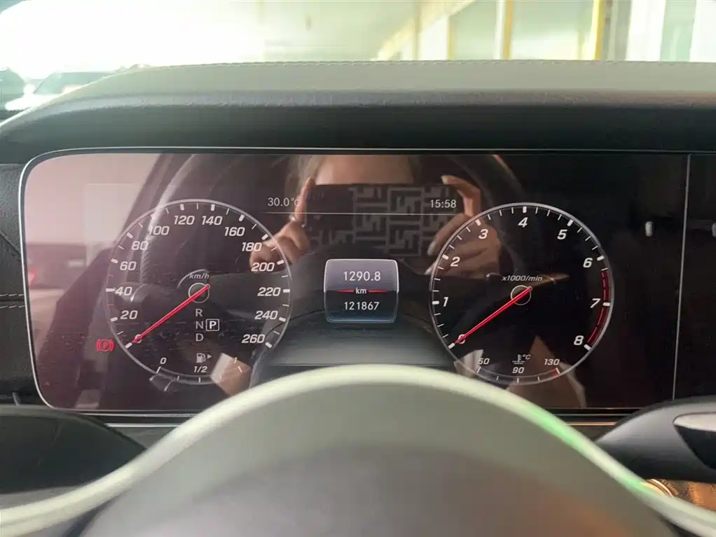 Mercedes-Benz E-Class 2018 E 200 L Sport 4MATIC фото 6