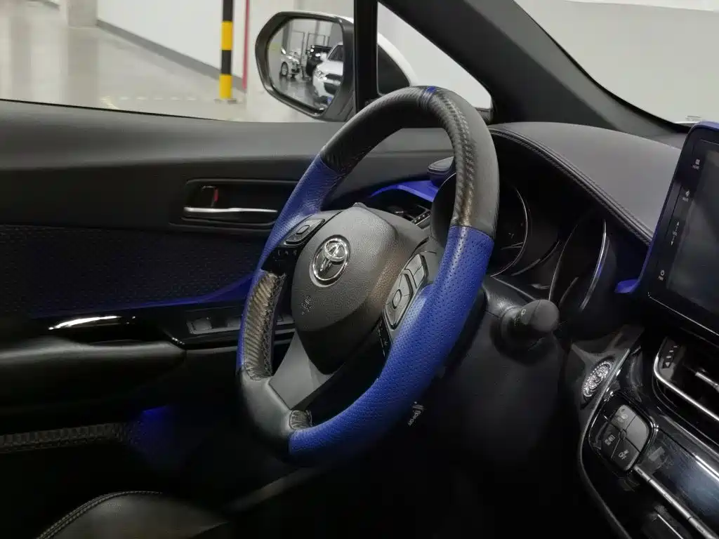 صورة 22 - Toyota IZOA