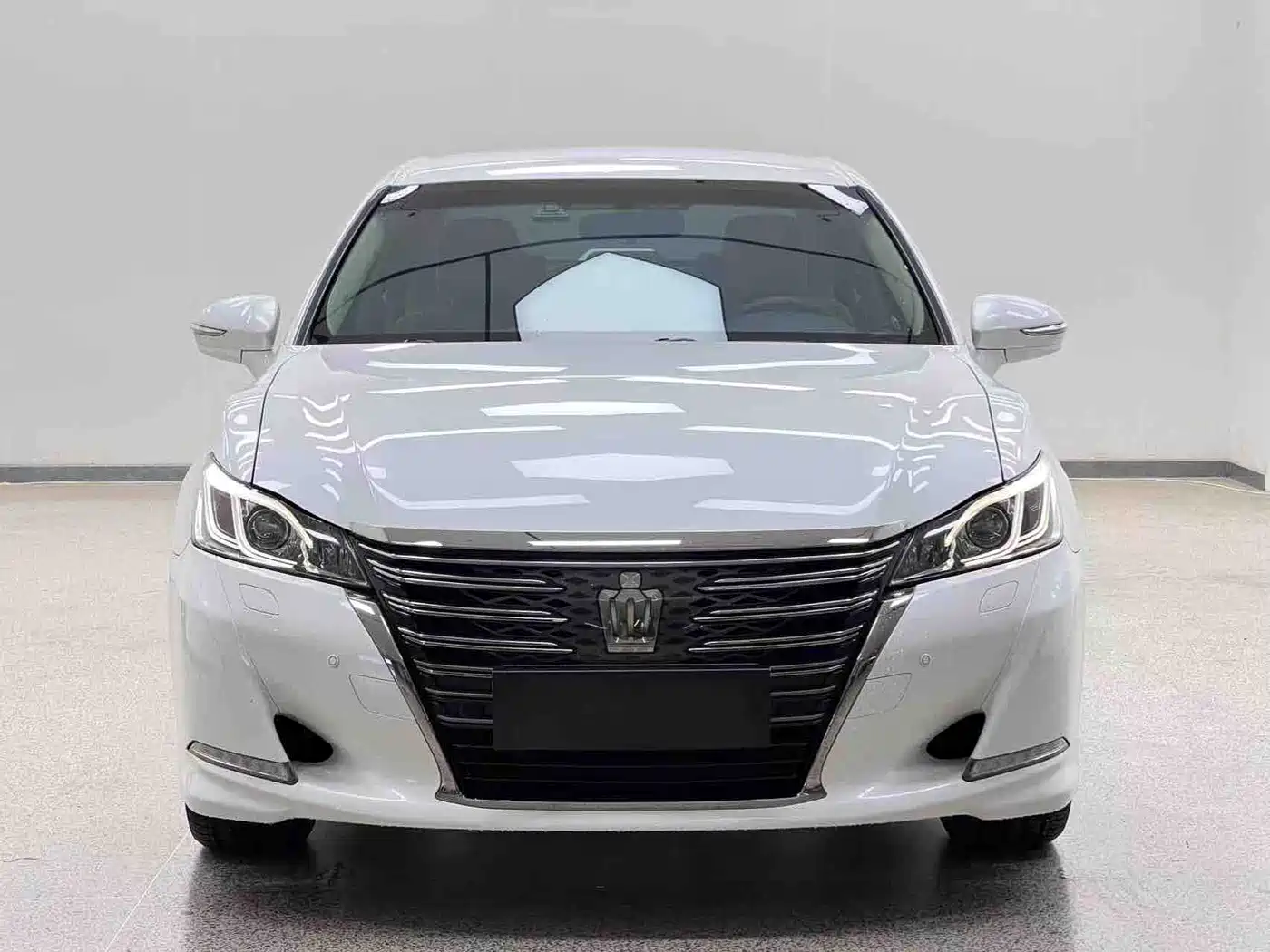 Toyota Crown 2019 2018 2.0T Pioneer Edition
