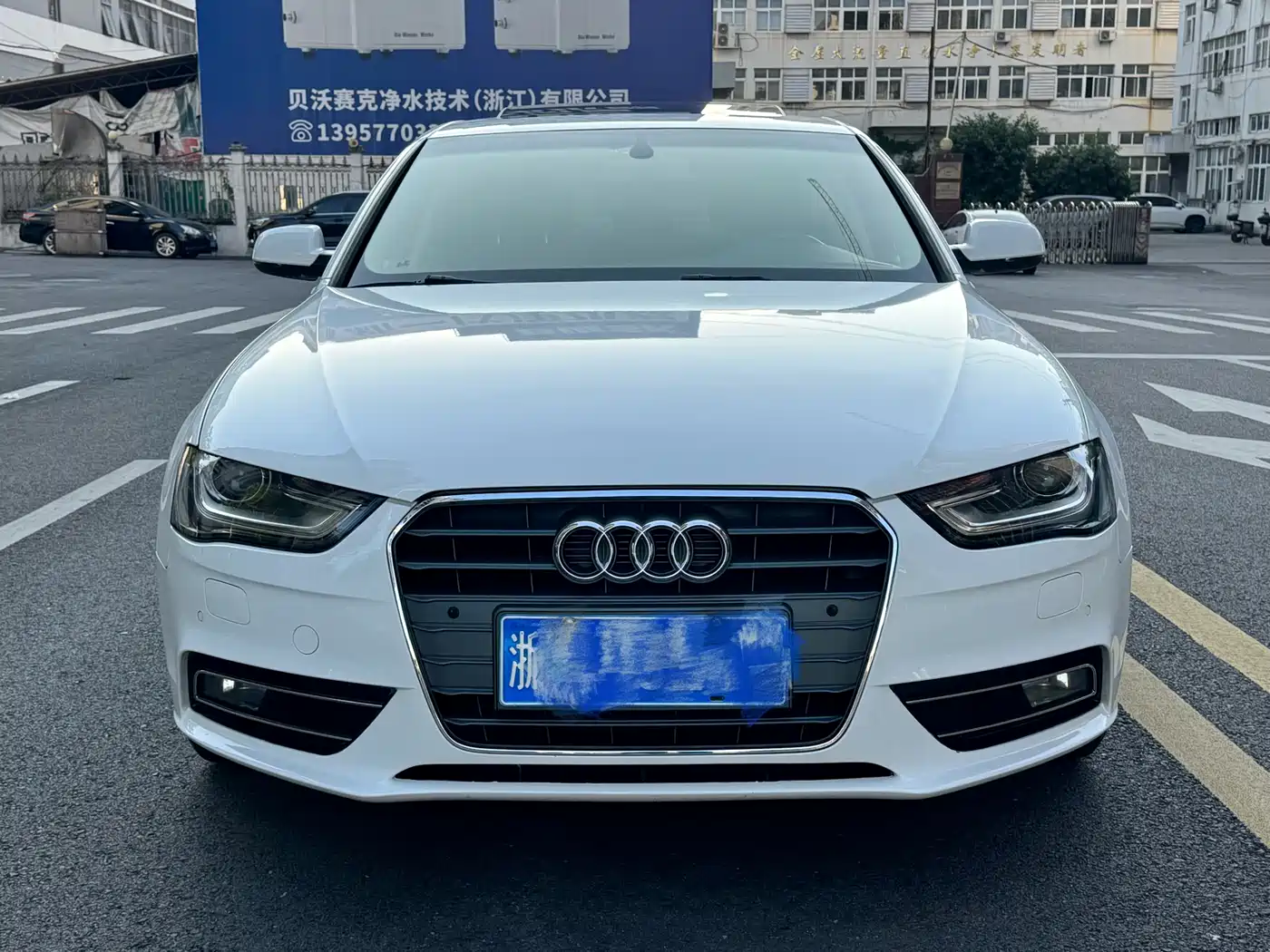 Audi A4L 2013 35 TFSI Automatic Luxury фото 17