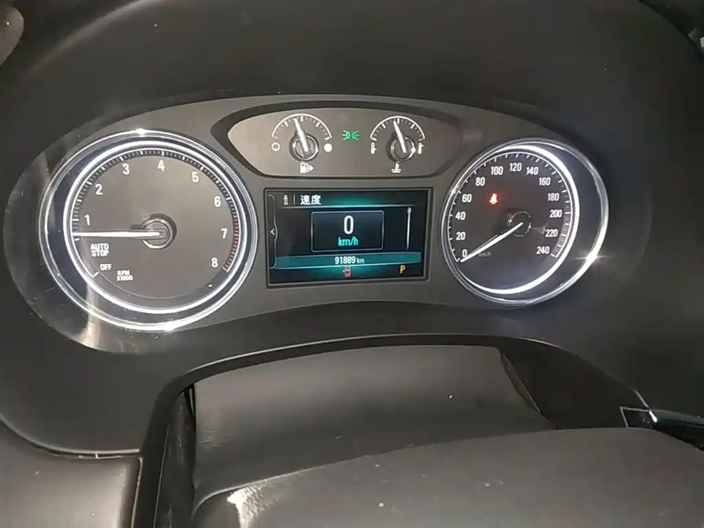 Buick LaCrosse 2018 Model 20T Leading Edition фото 12