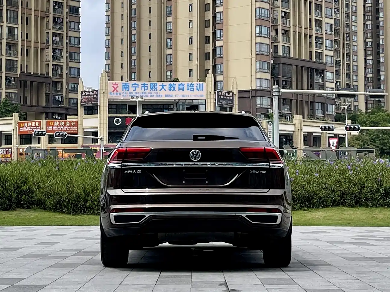 Volkswagen Teramont 2019 Model Teramont X 380TSI 4WD Prestige Luxury Edition фото 6