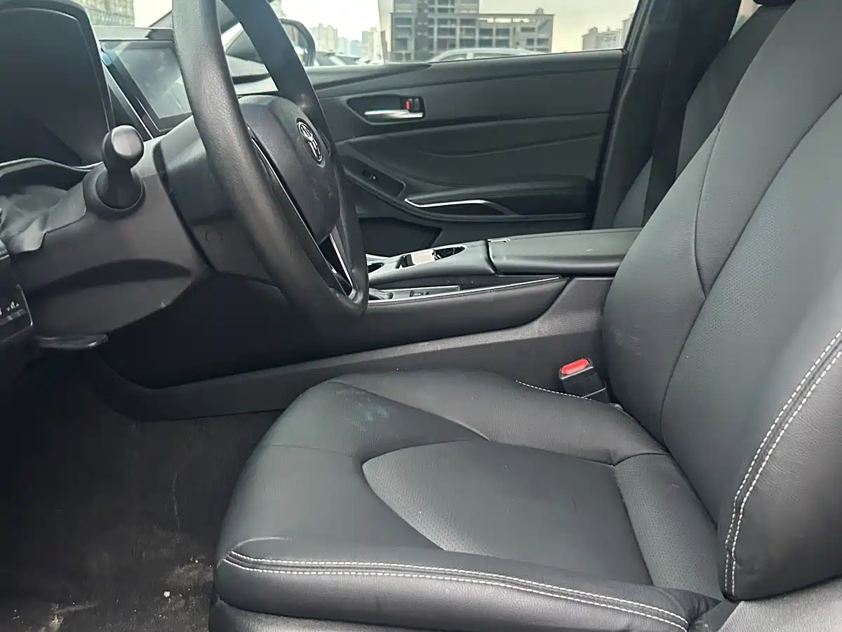 Фото 4 - Toyota Avalon