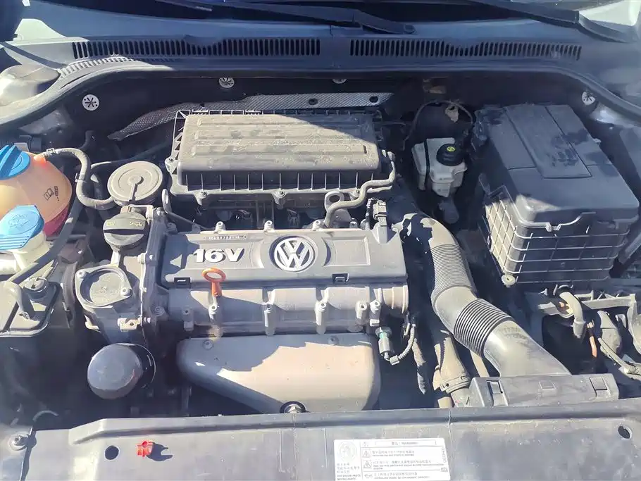 Volkswagen Sagitar 2014 Facelift 1.6L Automatic Leading Version фото 10