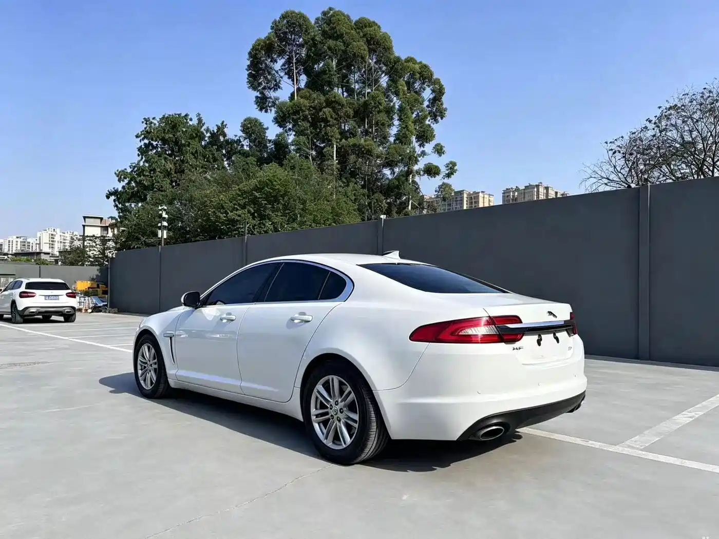 Jaguar XF 2013 2014 XF 2.0T Elegance Edition