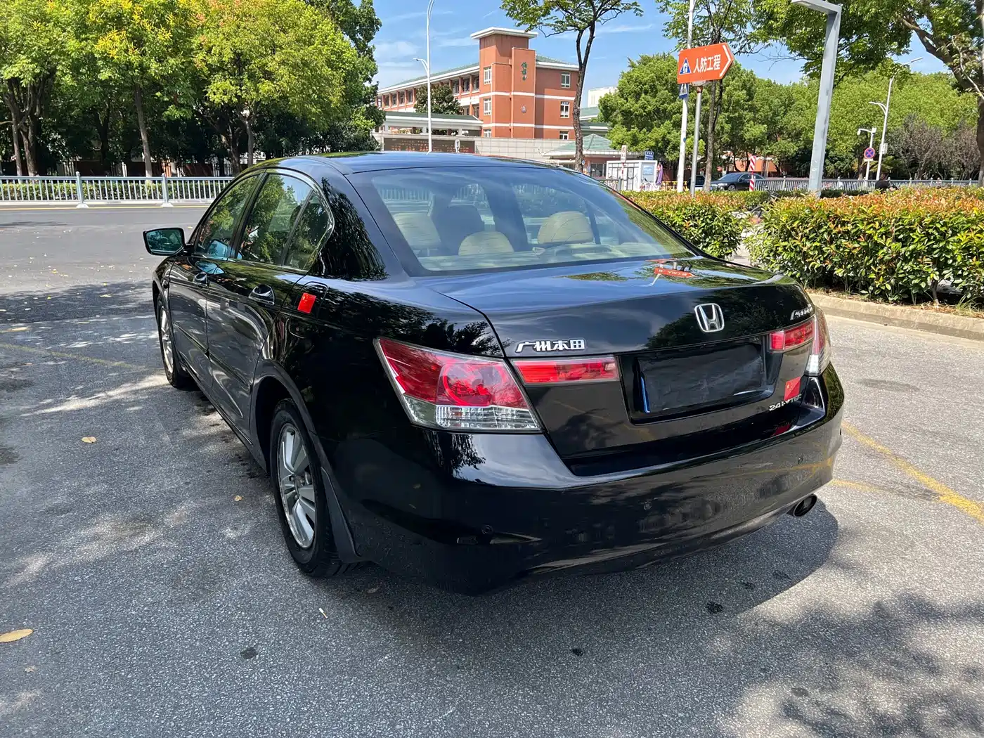 Фото 5 - Honda Accord