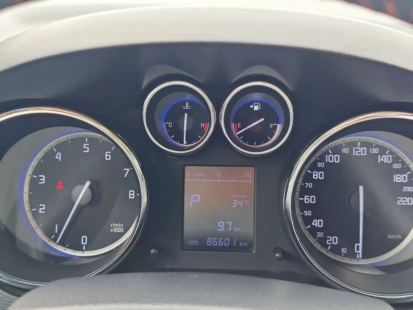 Changan CS35 2017 2016 1.6L Automatic Luxury Model China V