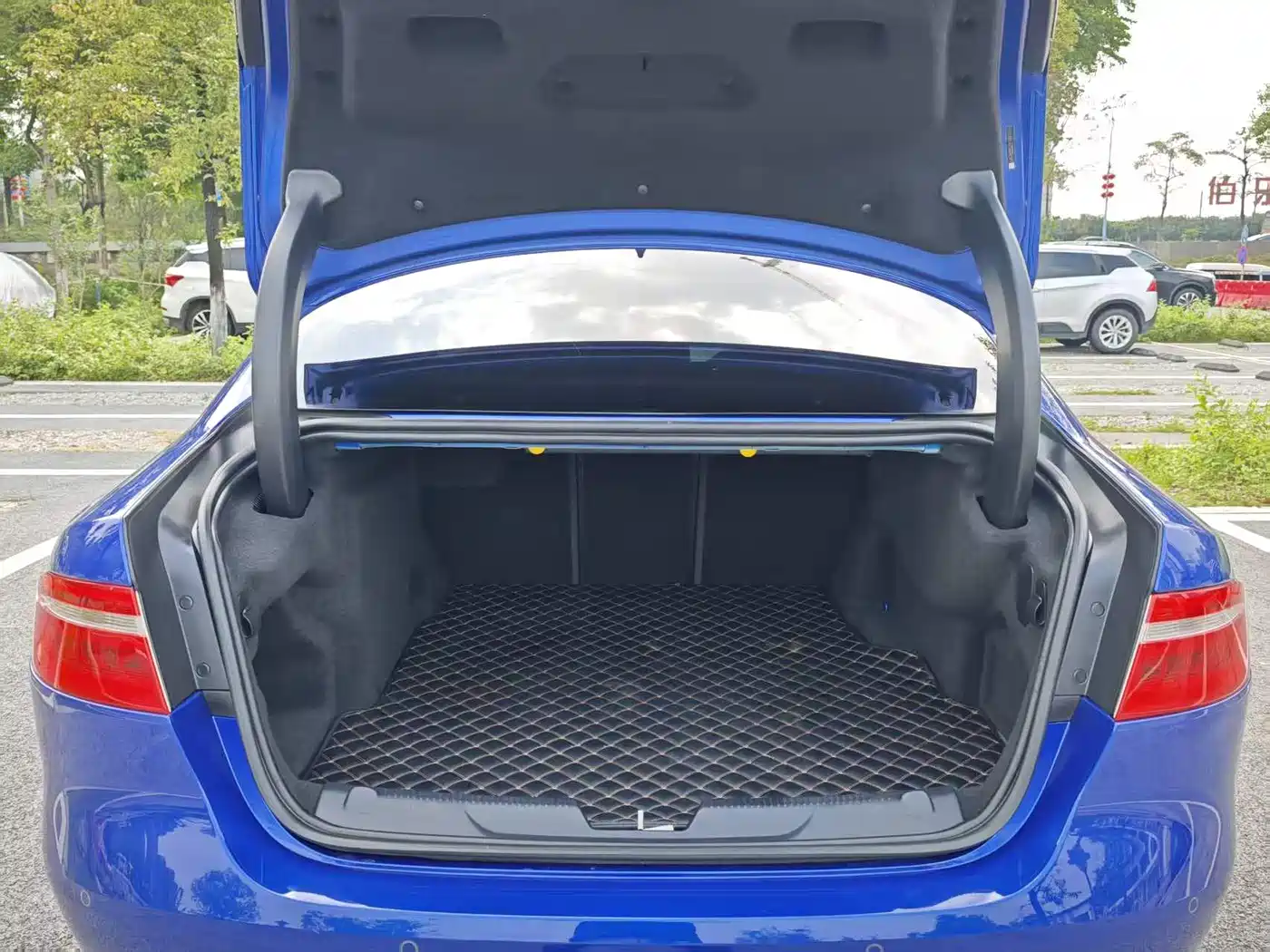 Jaguar XEL 2019 2019 2.0T 200PS Premium