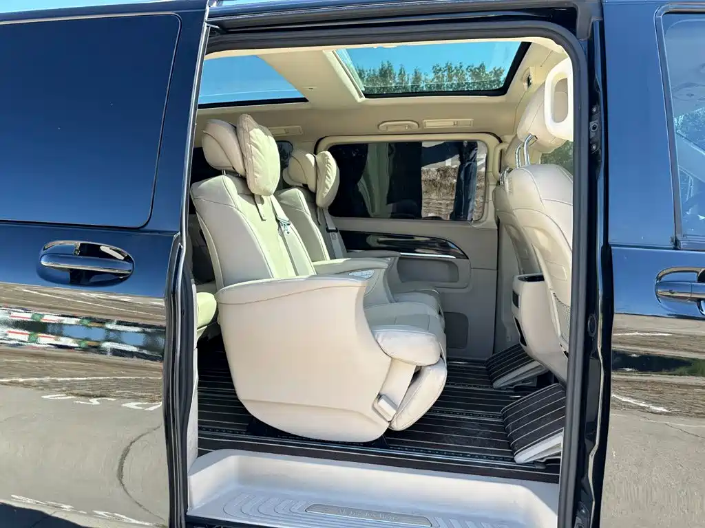 Mercedes-Benz V-Class 2017 2017 Model V 260 Pilot Edition