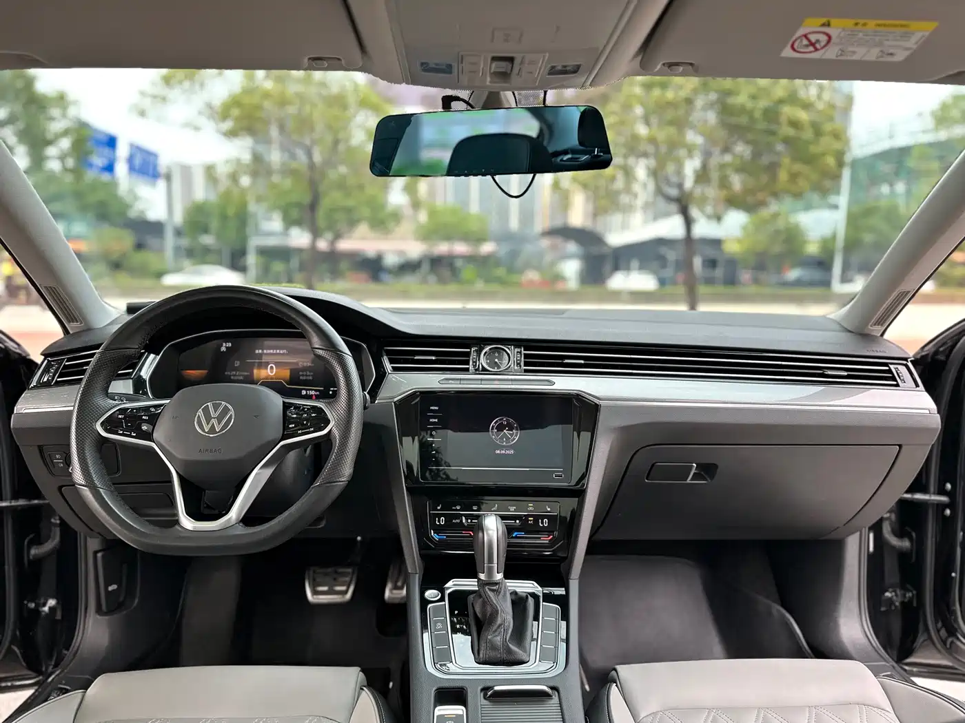 Volkswagen Magotan 2023 2 Million Units Anniversary Edition 330TSI DSG Leading Type фото 12