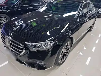 Mercedes-Benz E
