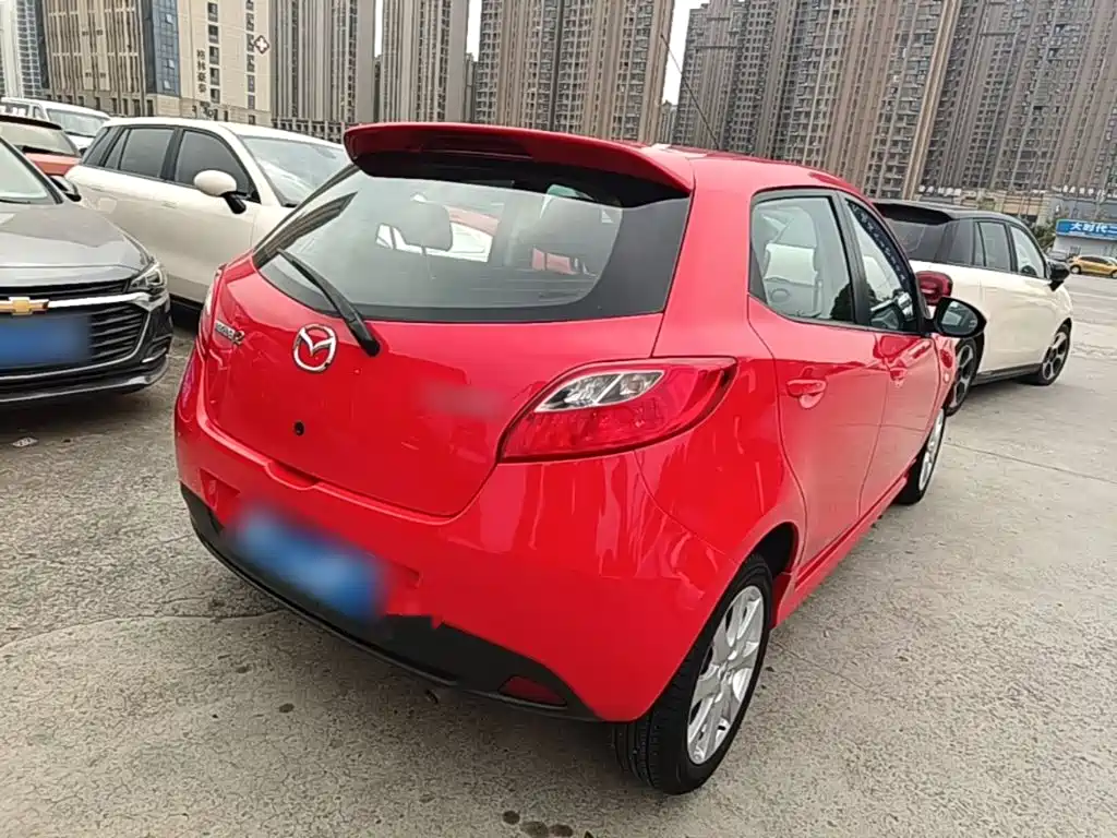 Mazda 2 2014 2012 Hatchback Dynamic 1.5L Automatic Value Edition