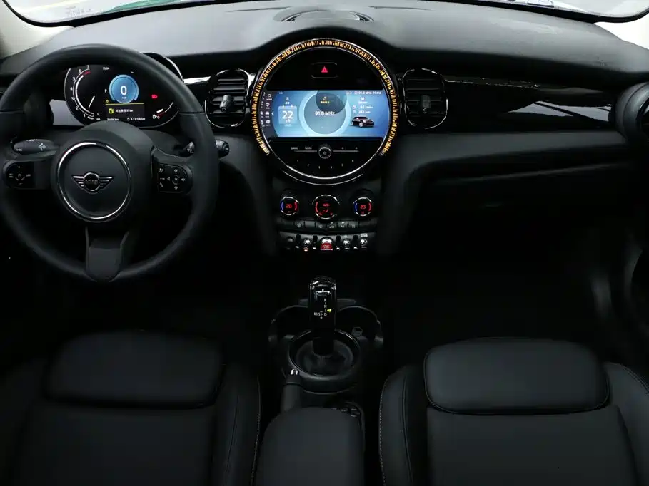 MINI MINI 2024 2023 1.5T COOPER Artist 5-Door