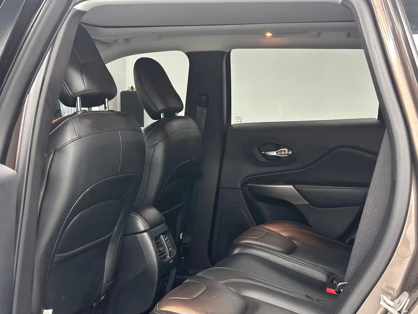 Jeep Cherokee 2019 2019 2.0T 2WD Smart Edition China V