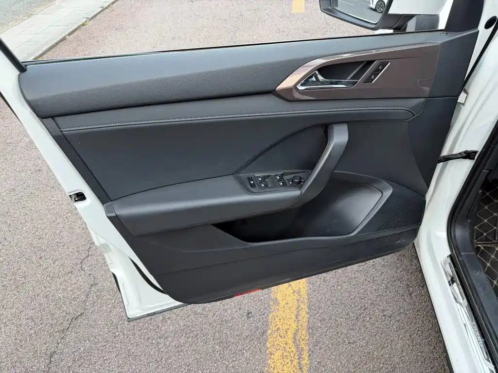 Volkswagen Tharu, миниатюра 6