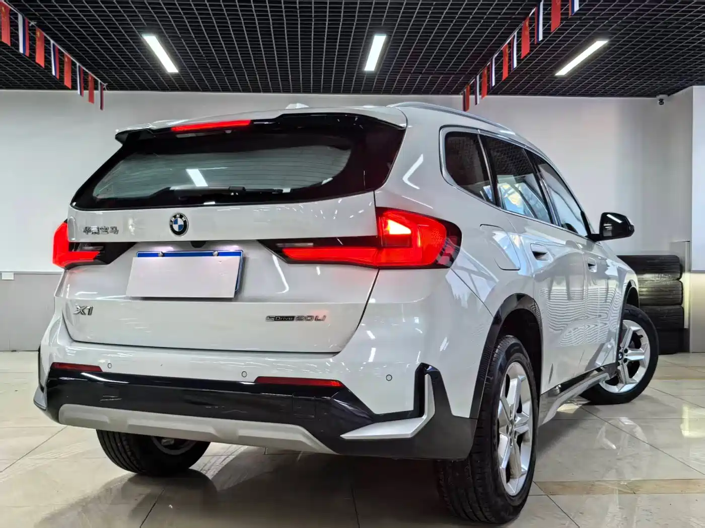 BMW X1 2023 sDrive20Li X Design Package фото 4