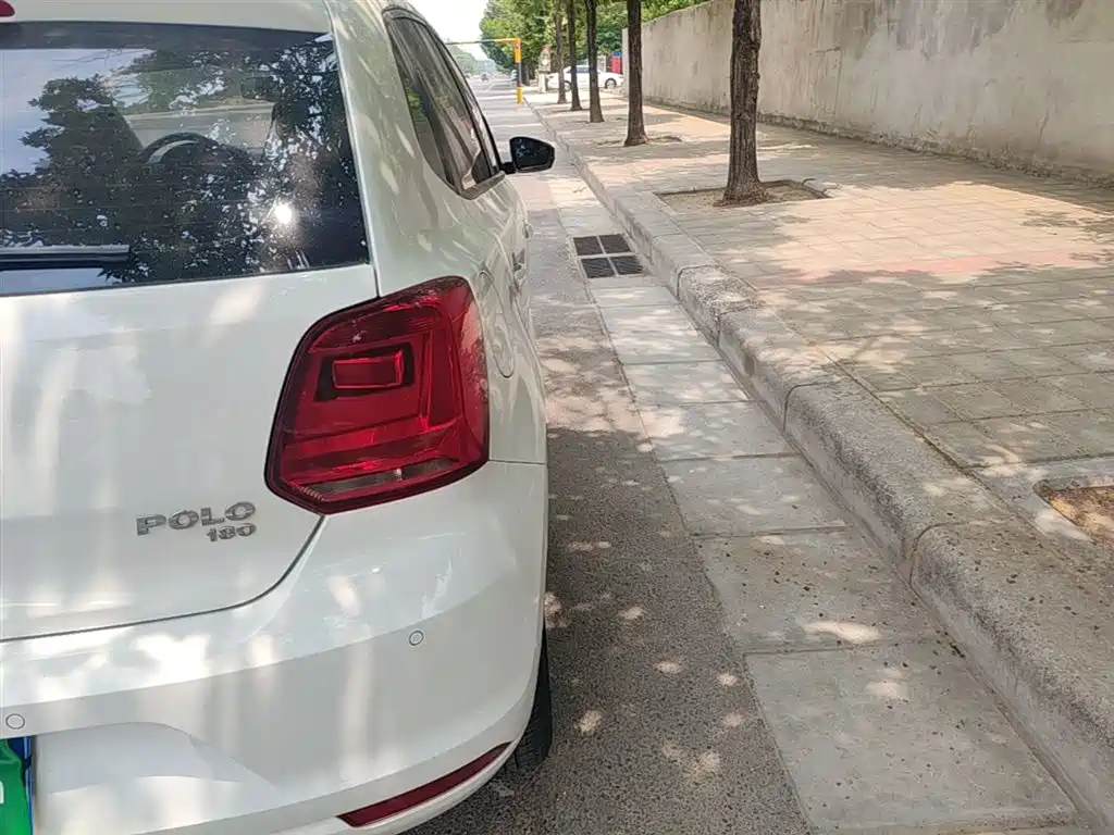 Volkswagen Polo 2018 1.5L Auto Comfort фото 8
