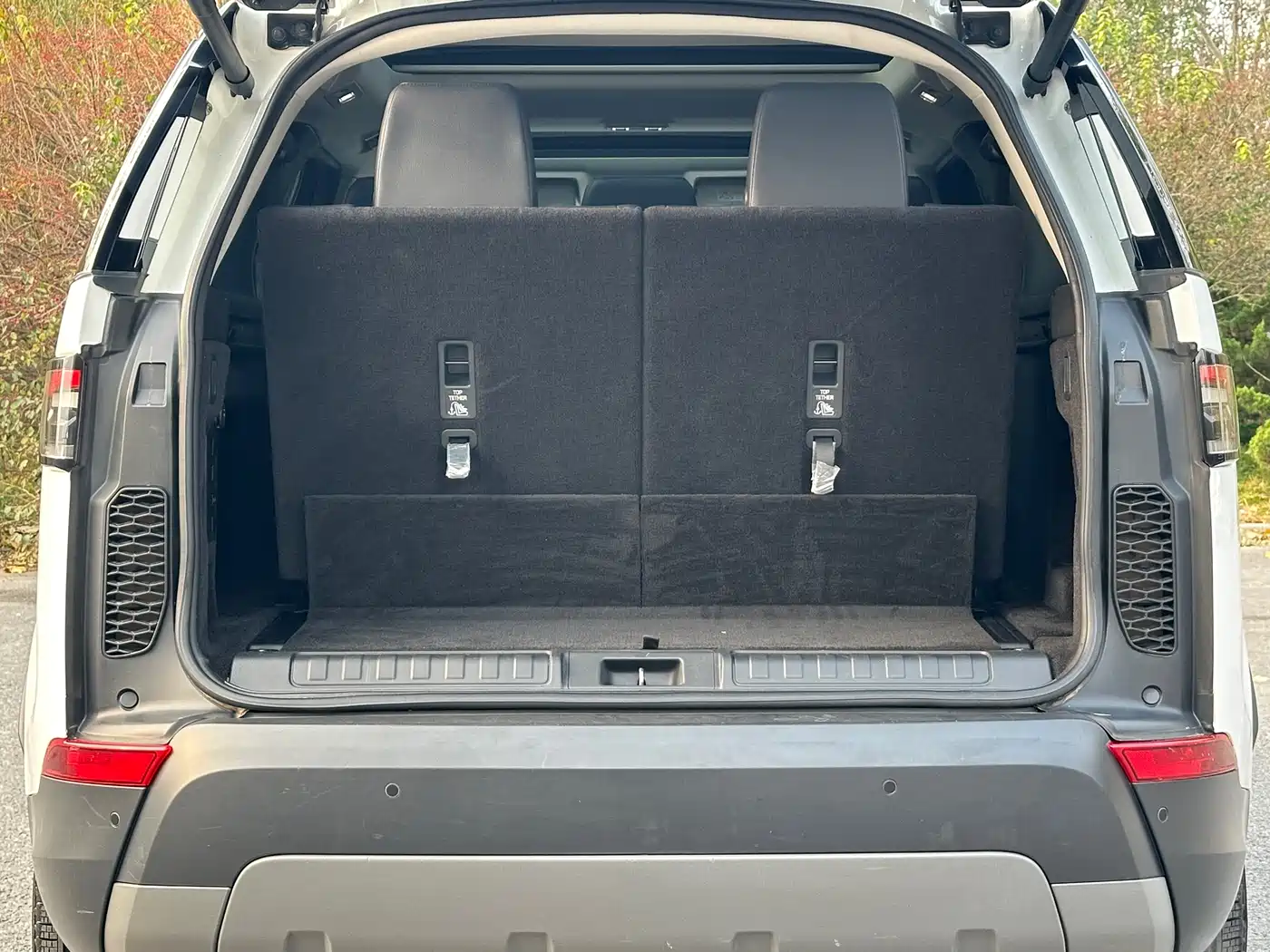 Land Rover Discovery 2017 3.0 SC V6 SE фото 14