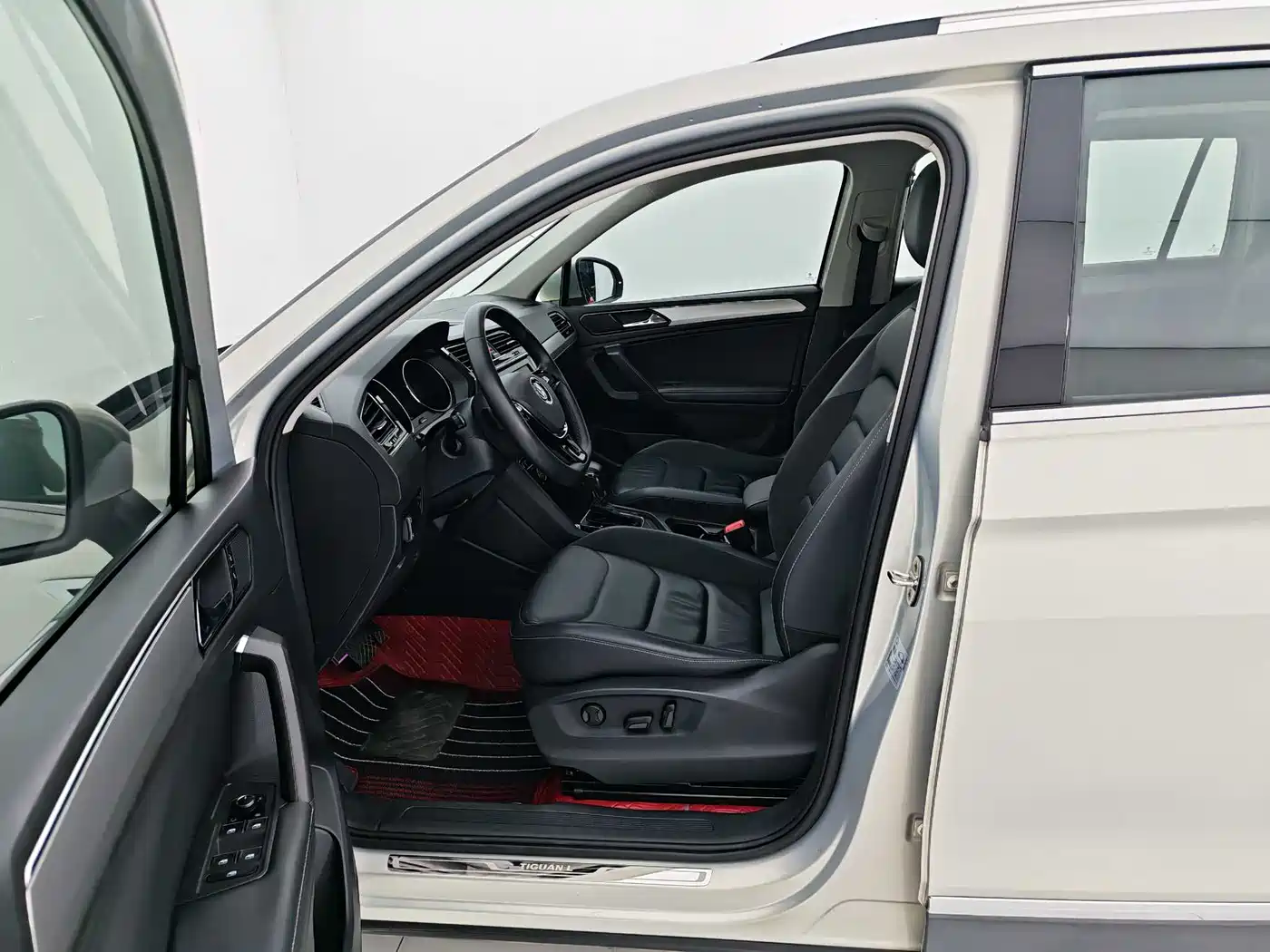 Volkswagen Tiguan L 2019 330TSI Automatic 2WD Panorama Comfort Edition China VI фото 44