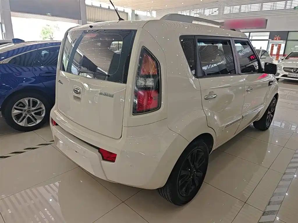 Kia Soul 2013 1.6L AT GL фото 7