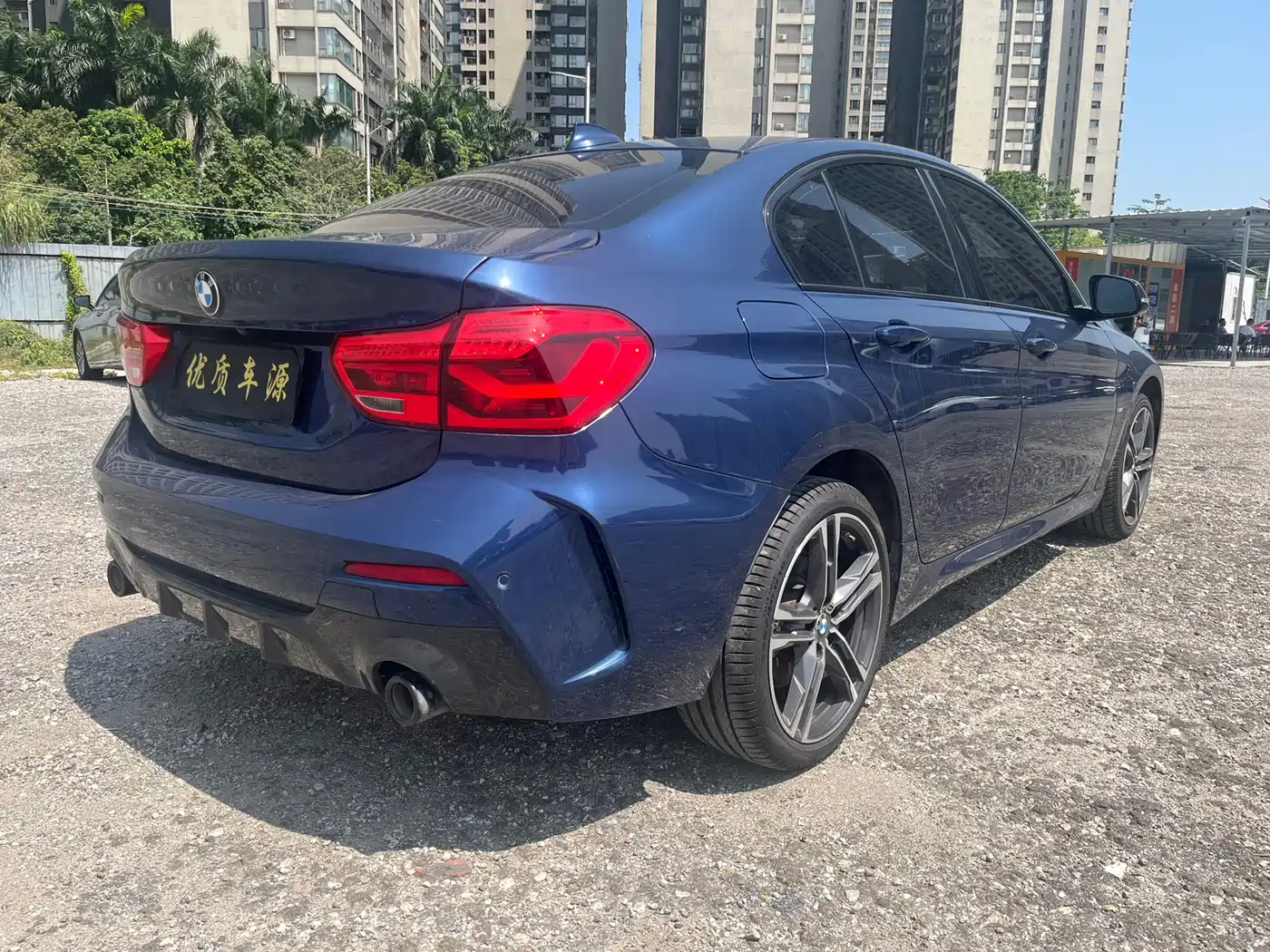 BMW 1 Series 2021 125i M Sport Black Night Edition фото 7