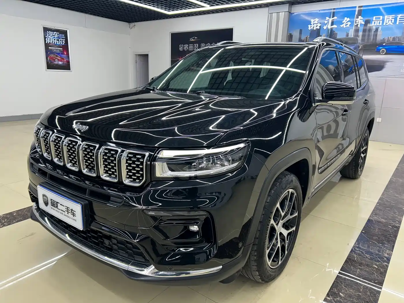 JEEP GRAND COMMANDER