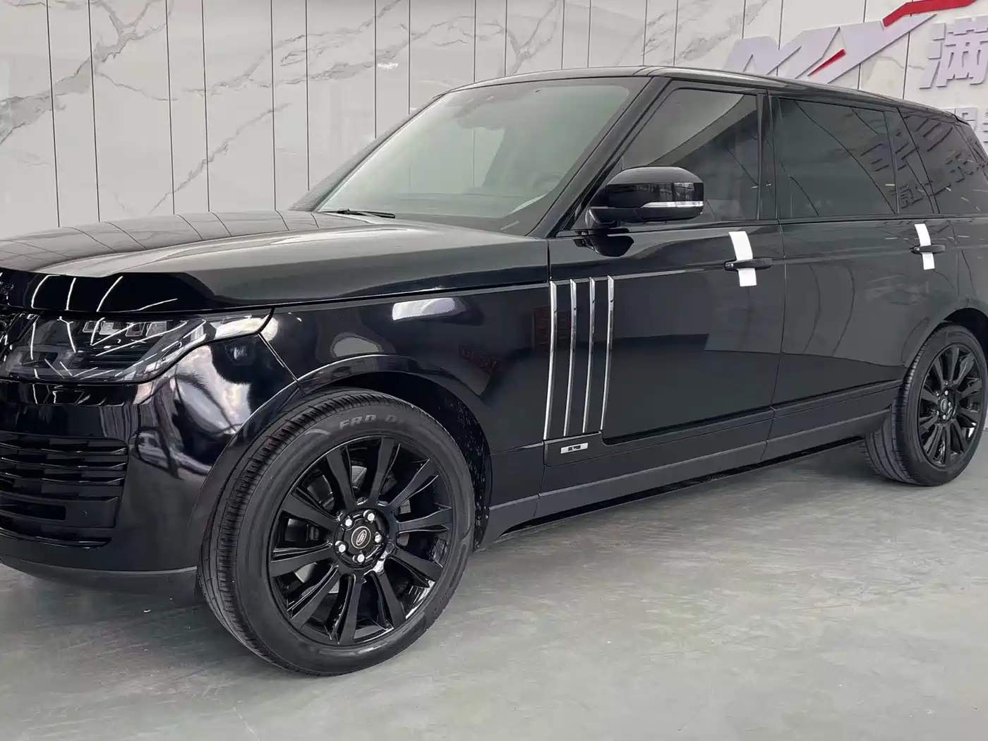 Land Rover Range Rover 2016 3.0 SC V6 Vogue LWB фото 2