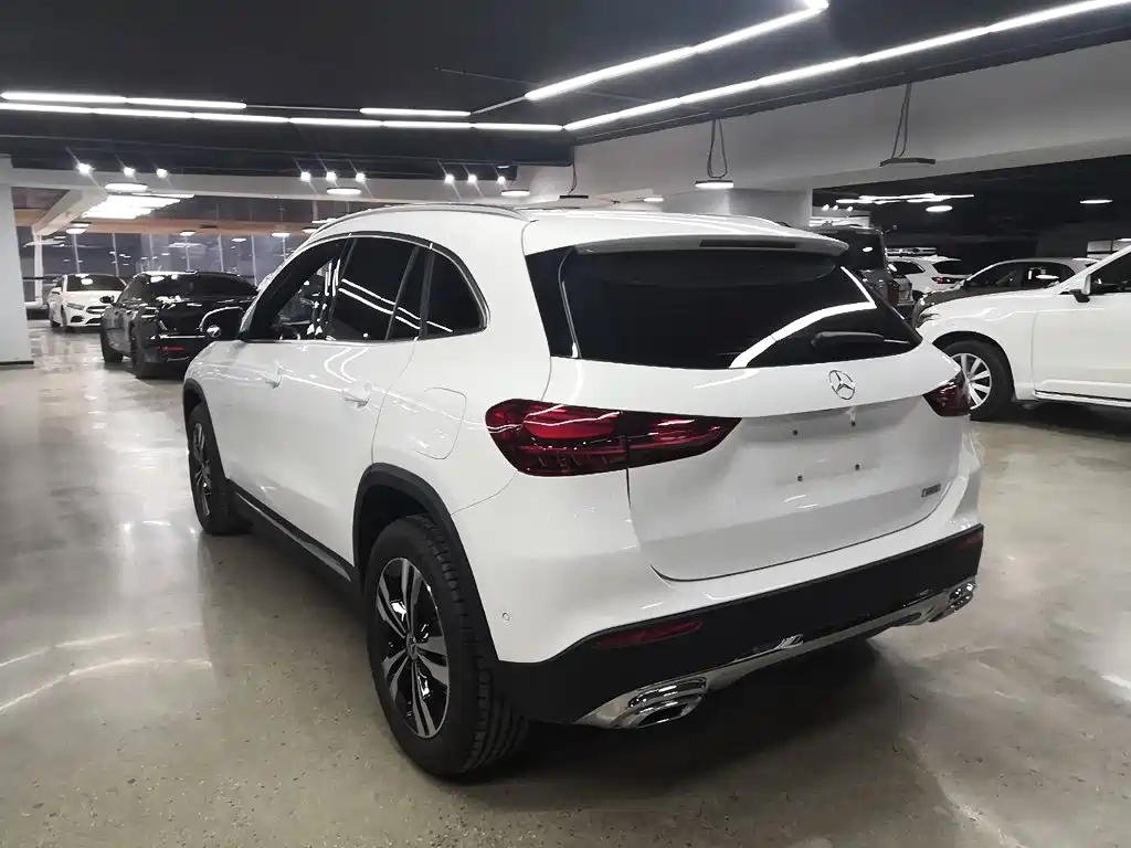 Mercedes-Benz GLA 2024 2024 GLA 200