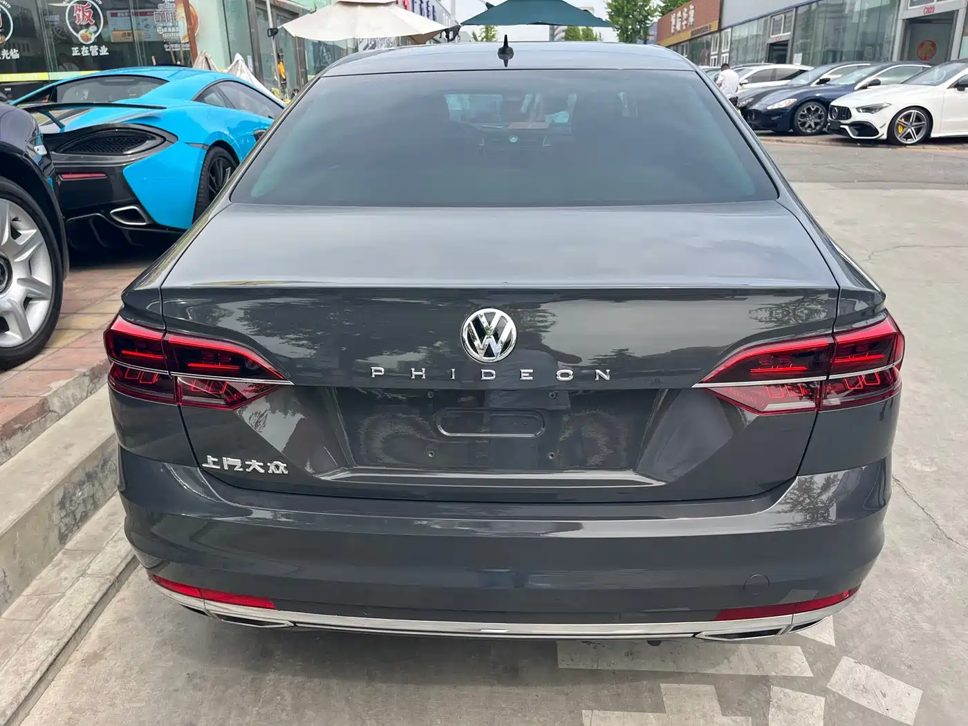 Volkswagen Phideon 2016 480 V6 AWD Premium Edition фото 3