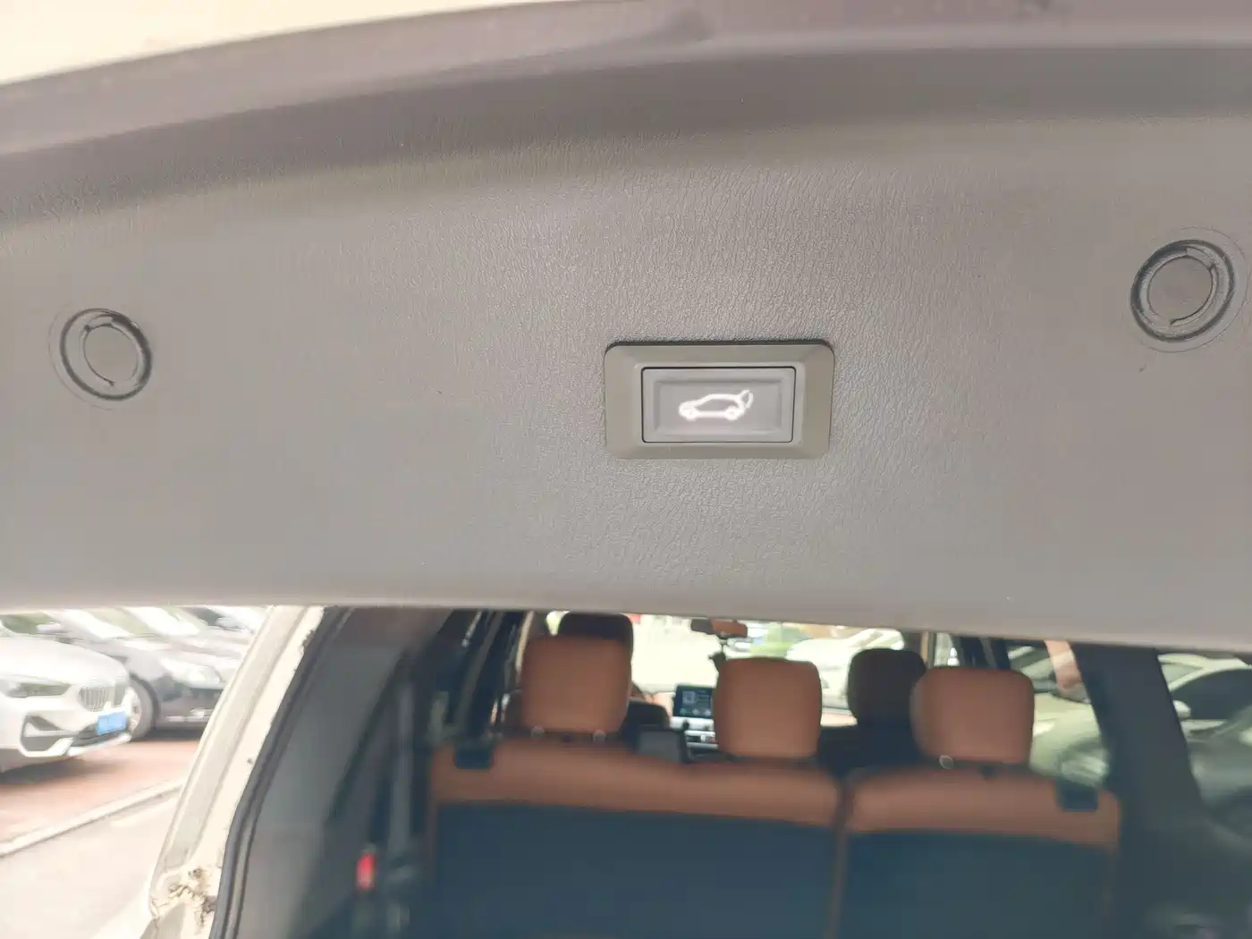 Nissan Patrol 2018 4.0L Leadership фото 14