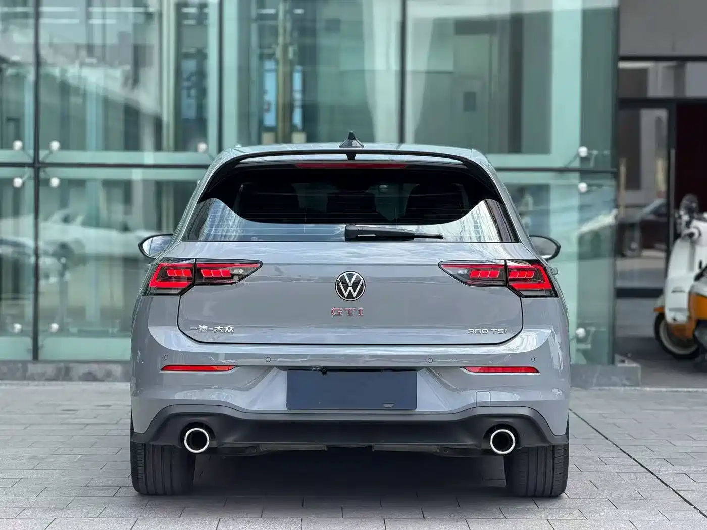Volkswagen Golf GTI 2025 380TSI DSG GTI фото 9