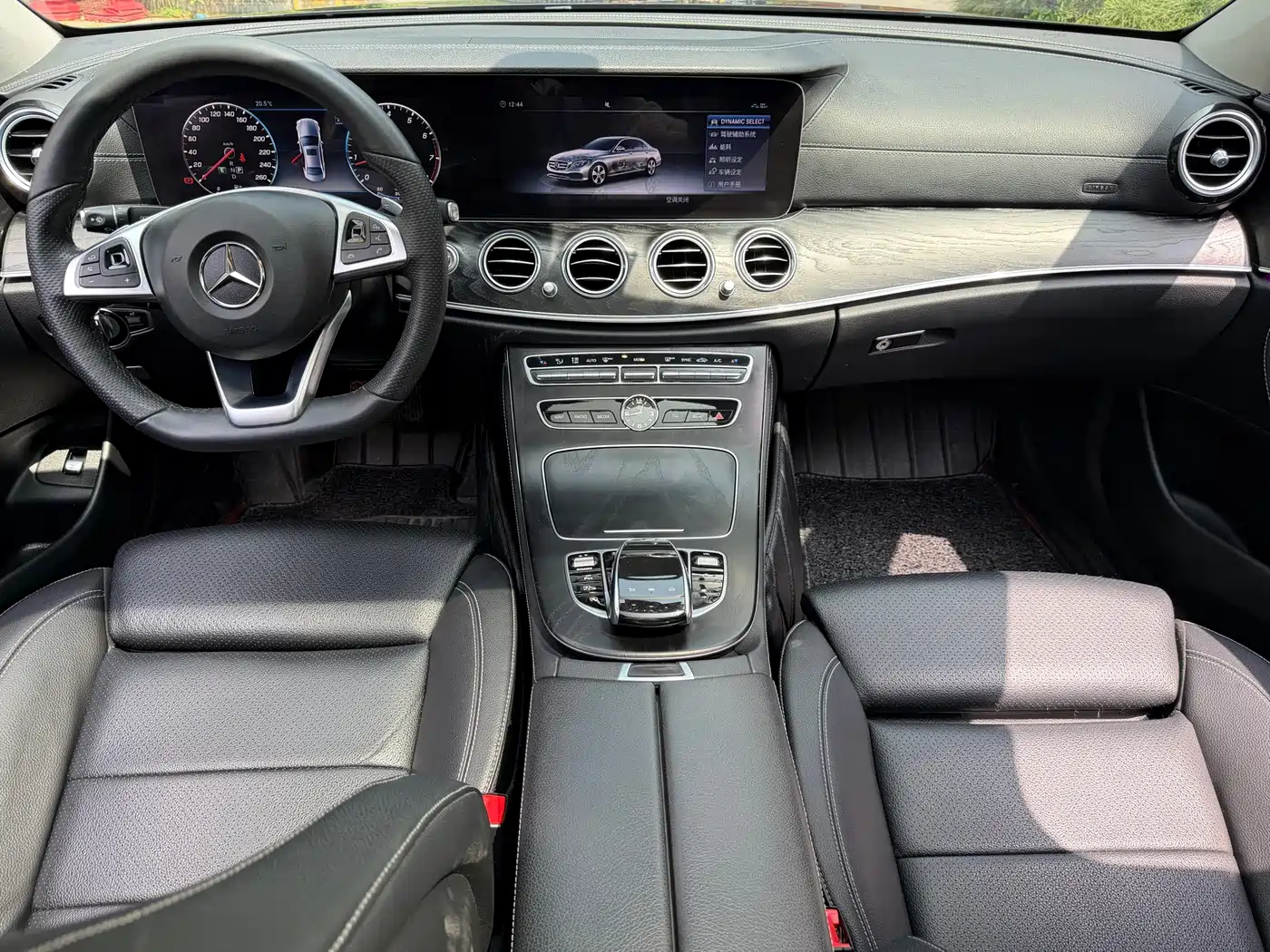Mercedes-Benz E-Class 2018 E 200 L Sport фото 12