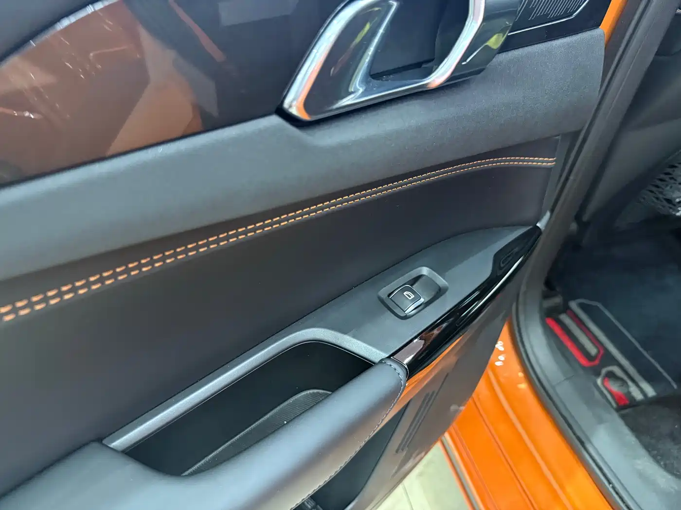 LYNK & CO. 02 HATCHBACK