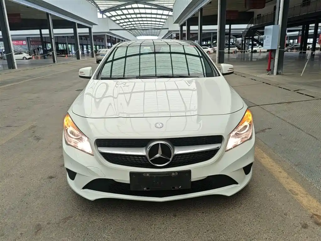 Mercedes-Benz CLA (Import) 2016 CLA 200 Sport фото 3