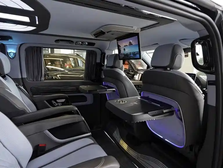 Mercedes-Benz Vito 2021 2.0T Business Edition 7-seater фото 22