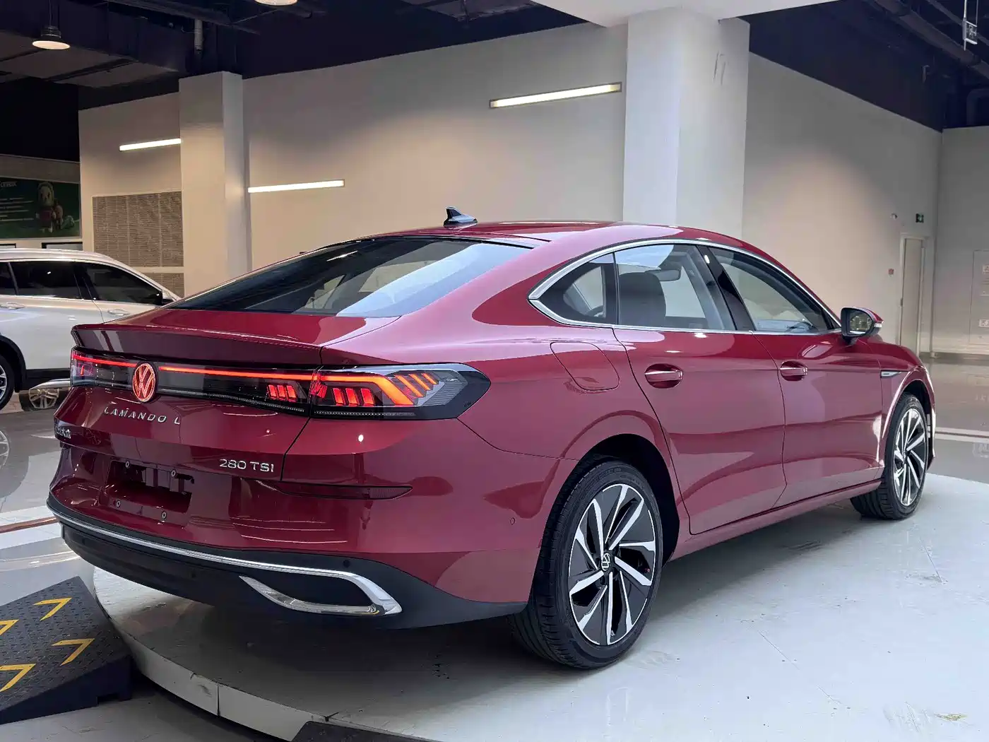 Volkswagen Lamando 2022 Lamando L 280TSI DSG Ultra Spicy Flagship фото 6