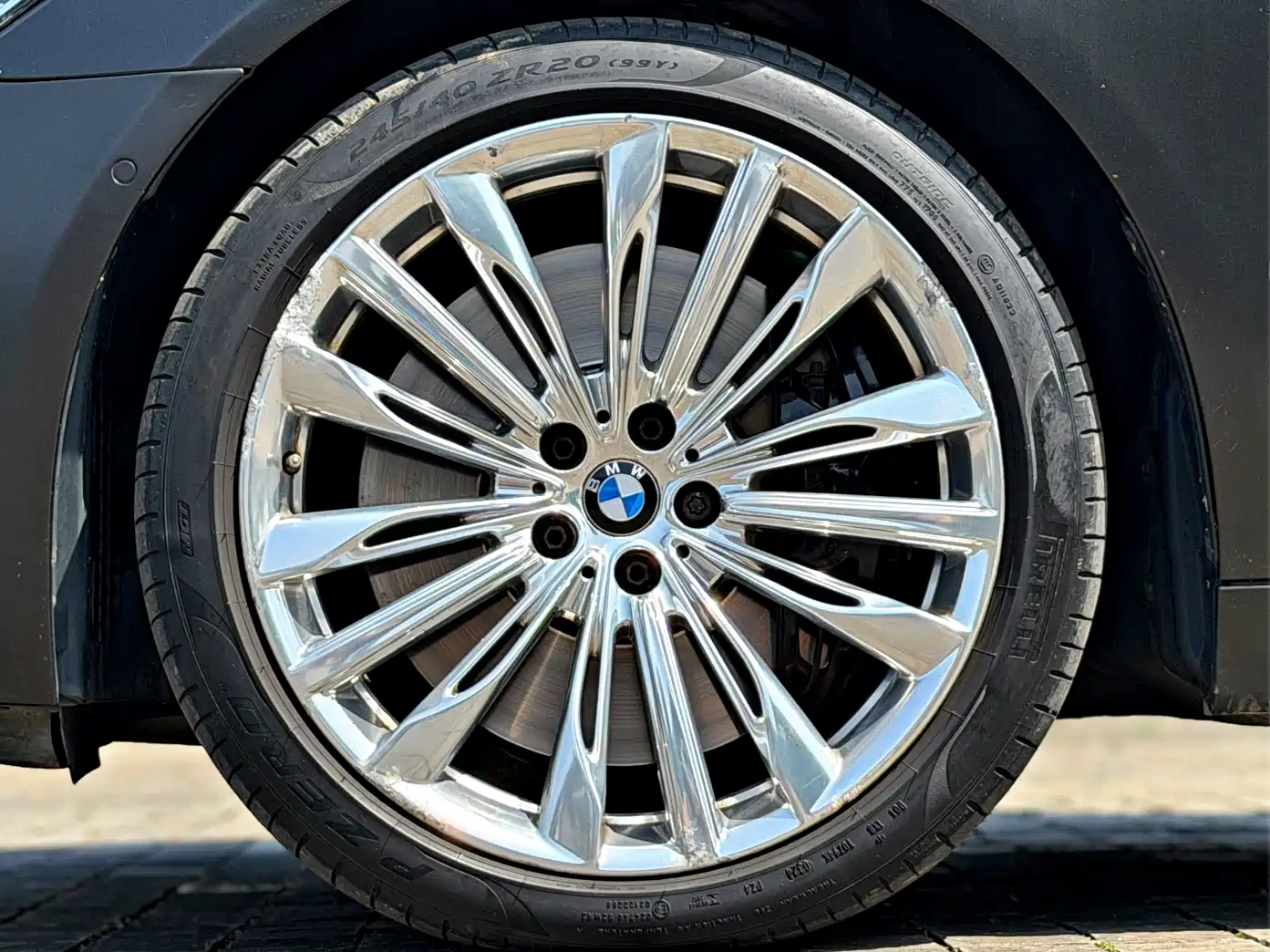 BMW 7 Series 2017 M760Li xDrive Excellence Luxury фото 15
