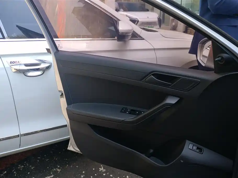 Volkswagen Jetta 2015 Value Edition 1.6L Automatic Fashion фото 7