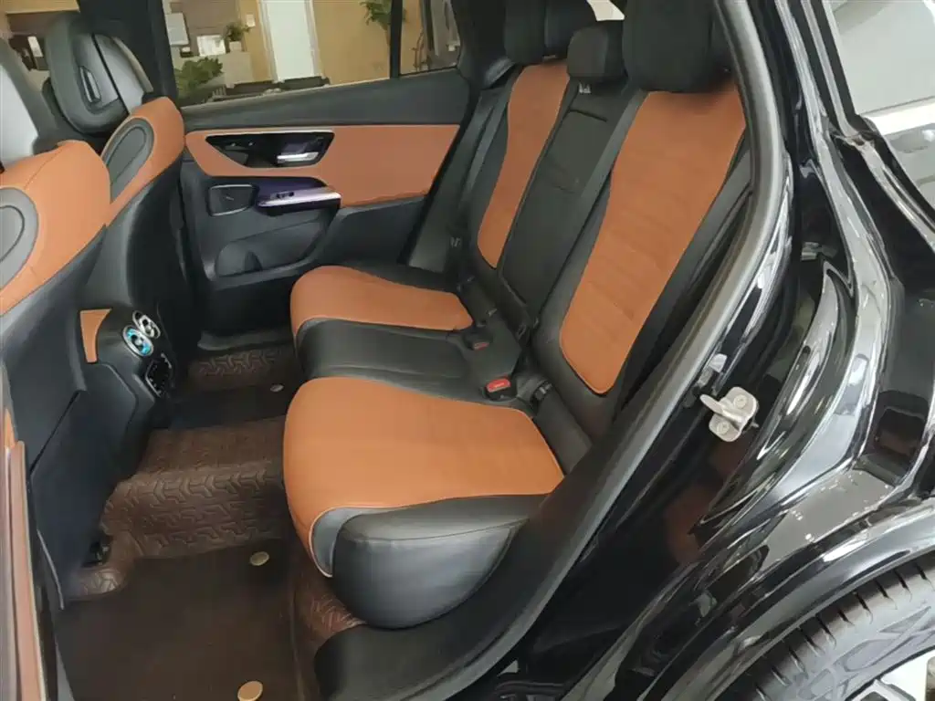 Mercedes-Benz GLC 2024 GLC 260 L 4MATIC Luxury 5-seater фото 17