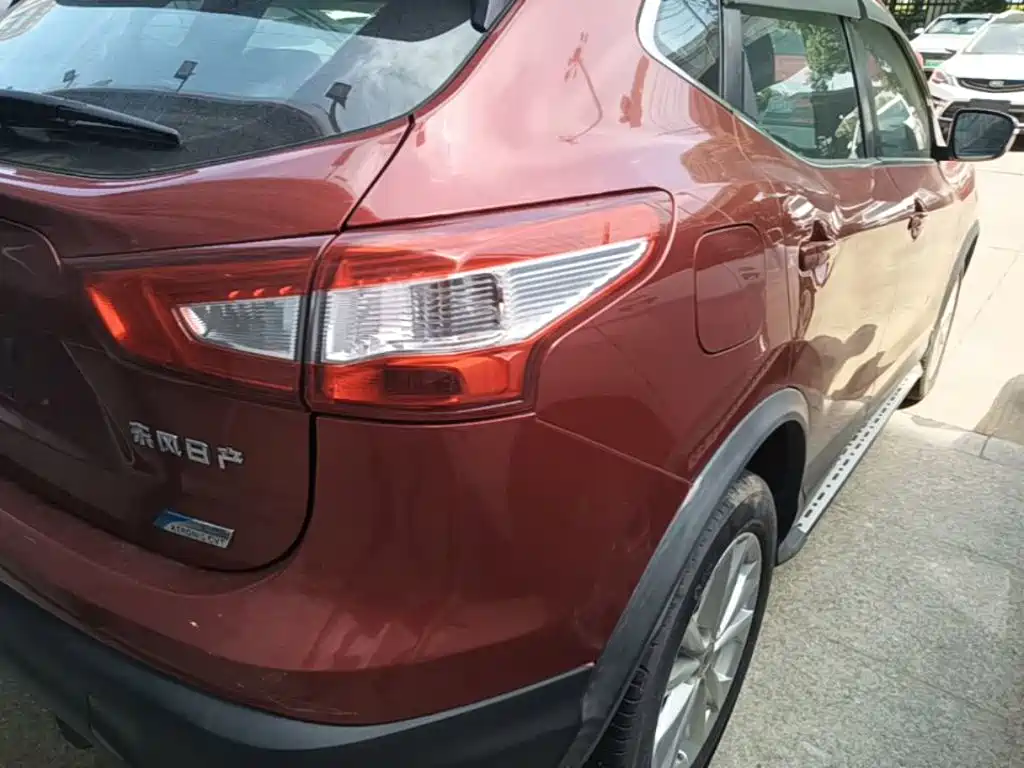 Photo 8 - Nissan Qashqai