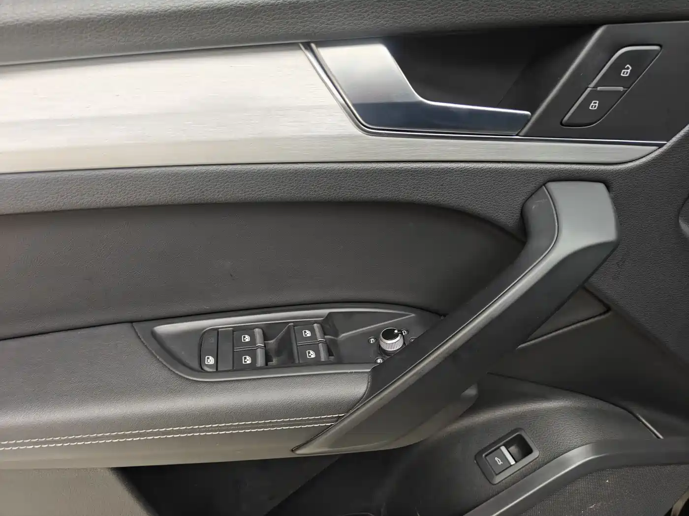 Audi Q5L 2020 40 TFSI Prestige Fashion фото 17