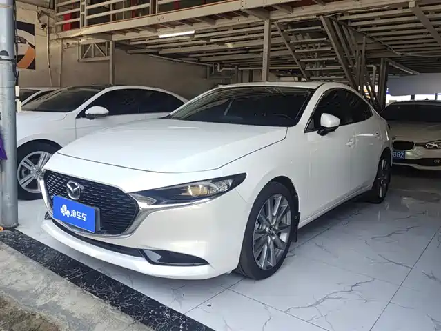 Mazda 3 Axela 2023 2.0L Auto Zhiya