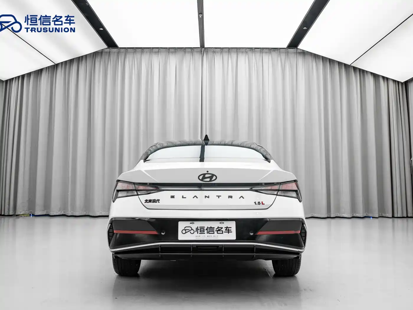 Hyundai Elantra 2023 1.5L CVT GLX Elite Edition фото 5