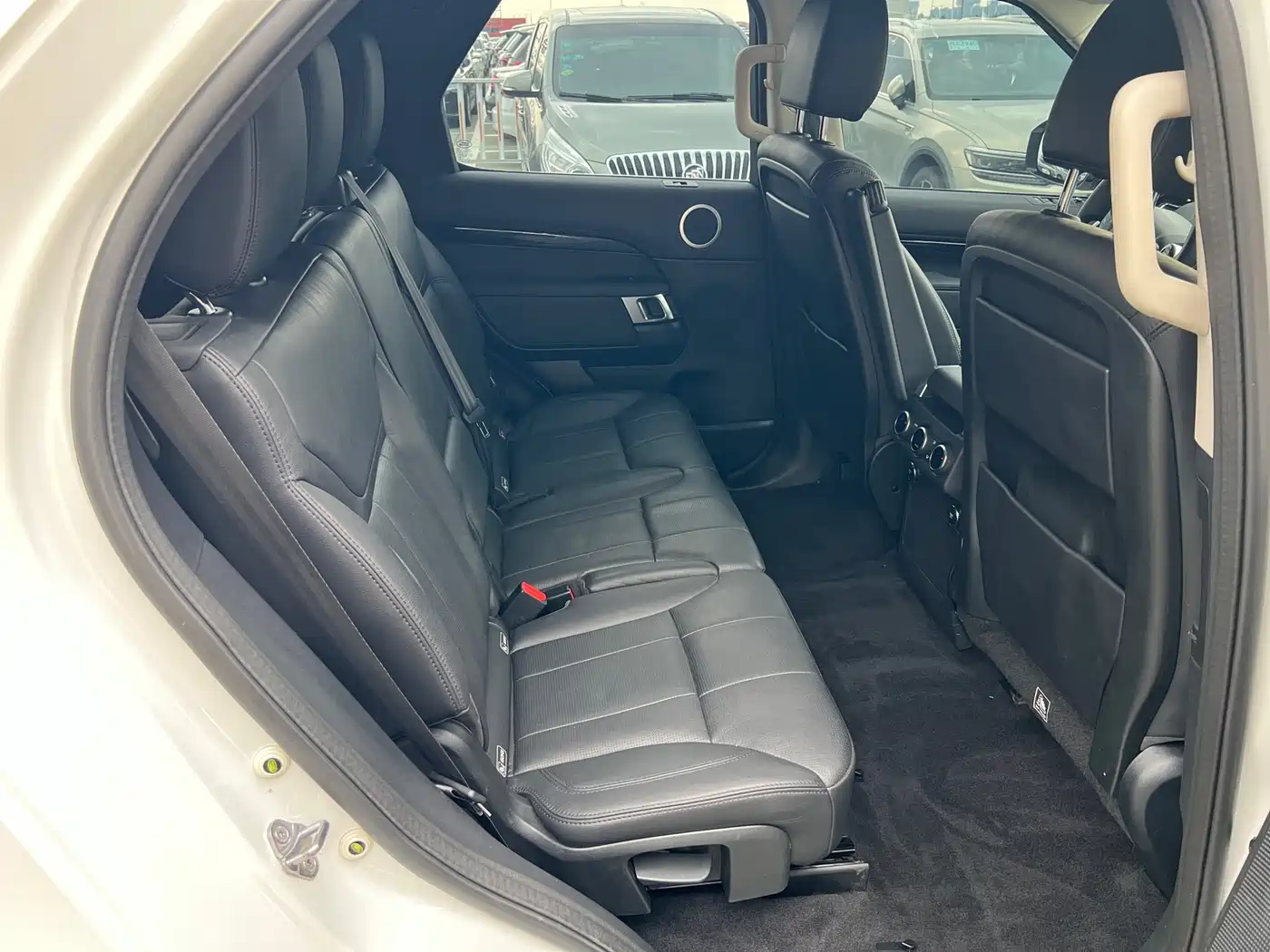 Land Rover Discovery 2020 3.0 SC V6 SE фото 9