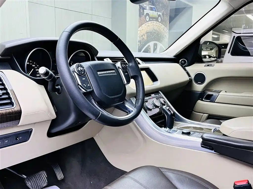 Land Rover Range Rover Sport 2017 3.0 SC V6 HSE фото 8