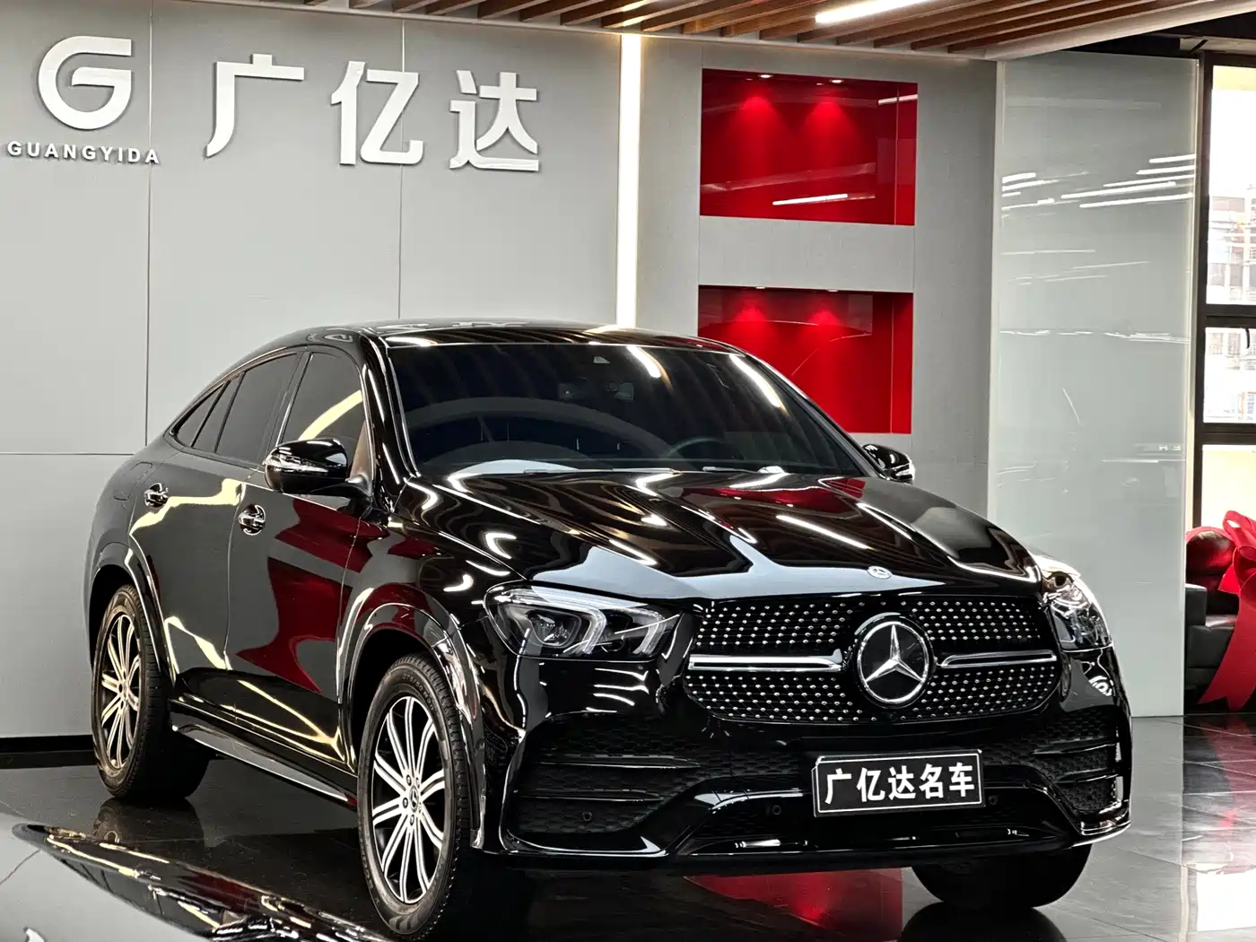 Mercedes-Benz GLE Coupe 2020 GLE 350 4MATIC Coupe SUV Luxury фото 3